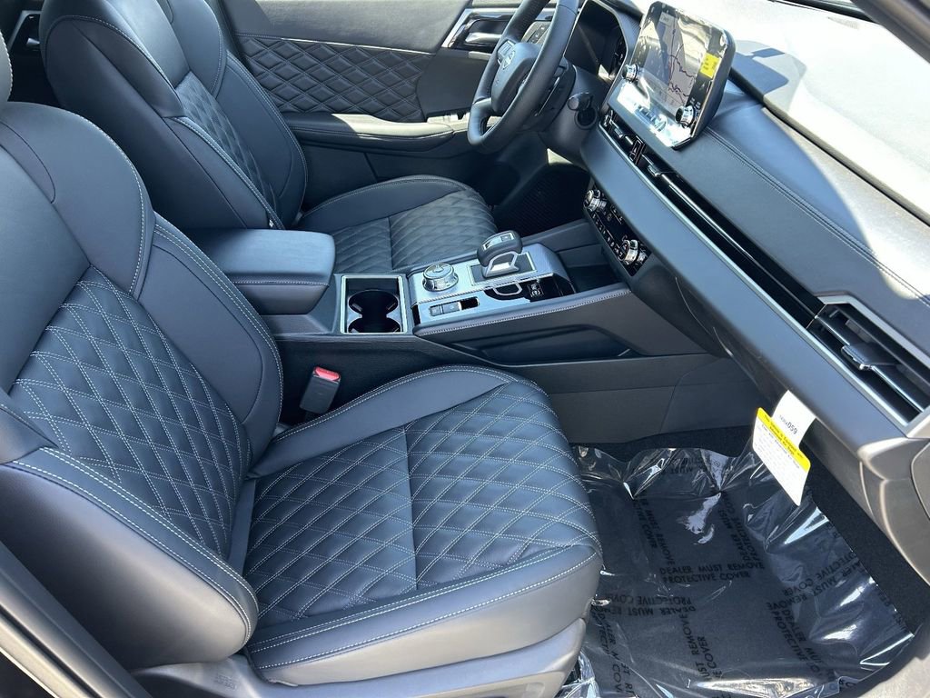 New 2026 Nissan Rogue Platinum image 9