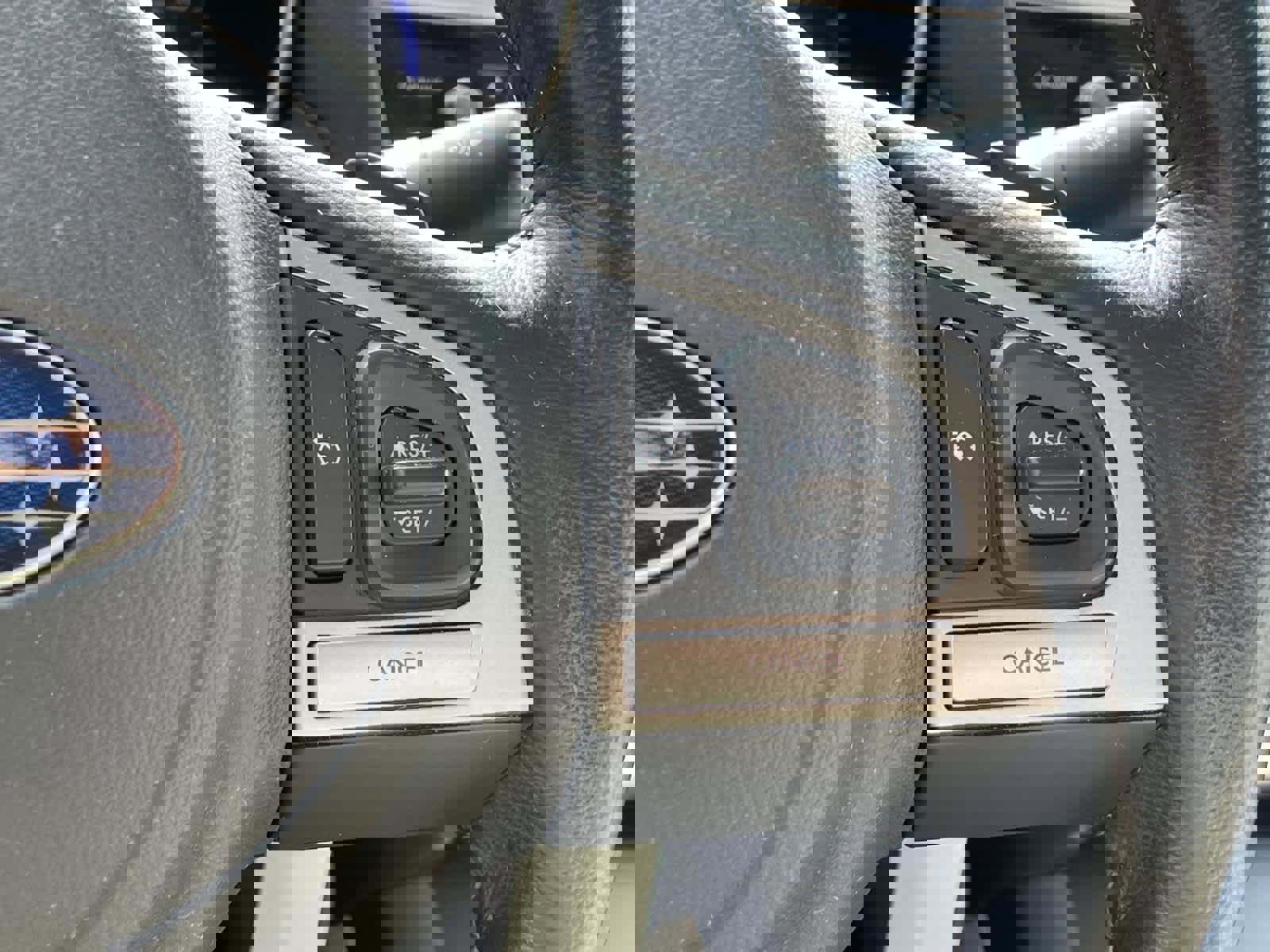 Used 2016 Subaru Legacy 3.6R Limited image 28