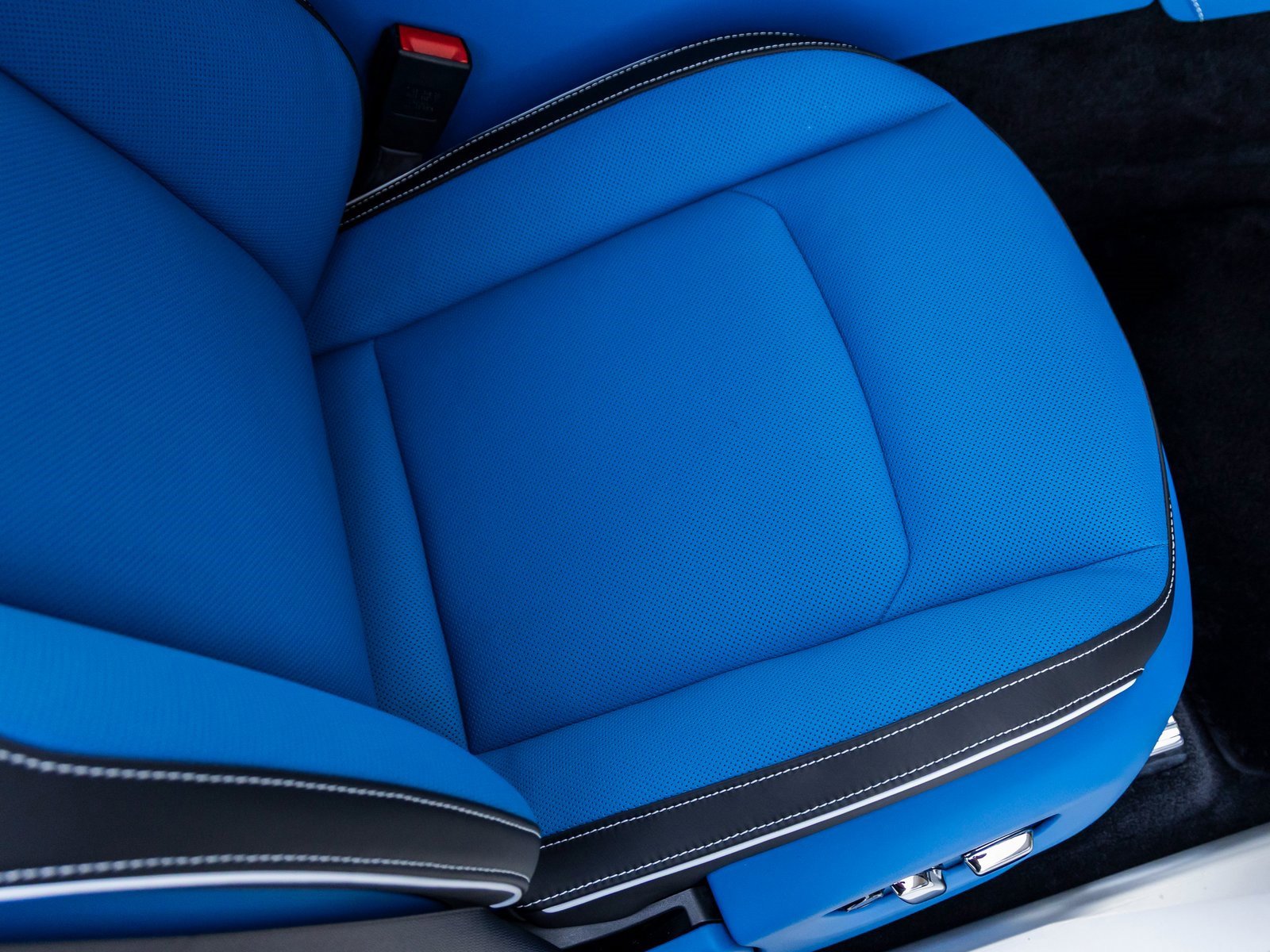 New 2025 Rolls-Royce Spectre image 46