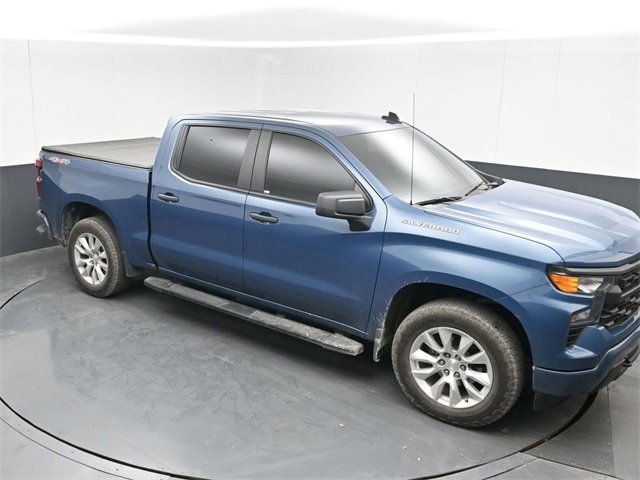 Used 2024 Chevrolet Silverado 1500 Custom image 1