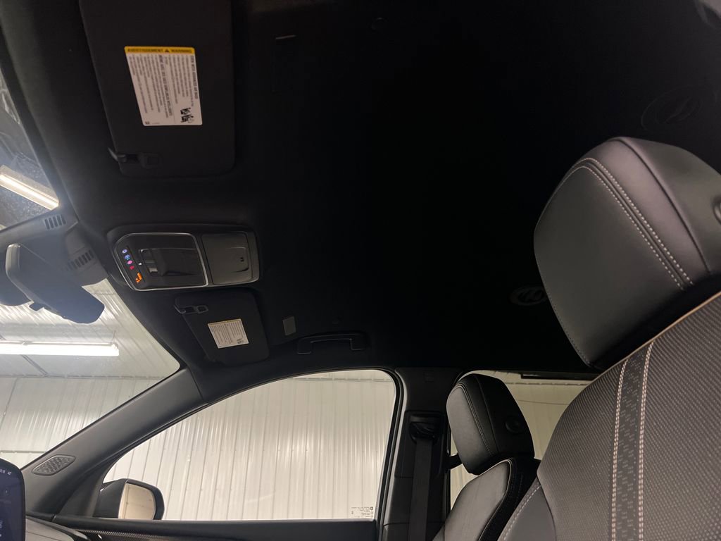 Certified 2026 Chevrolet Traverse High Country w/ LPO, Floor Liner Package AWD/4WD image 28