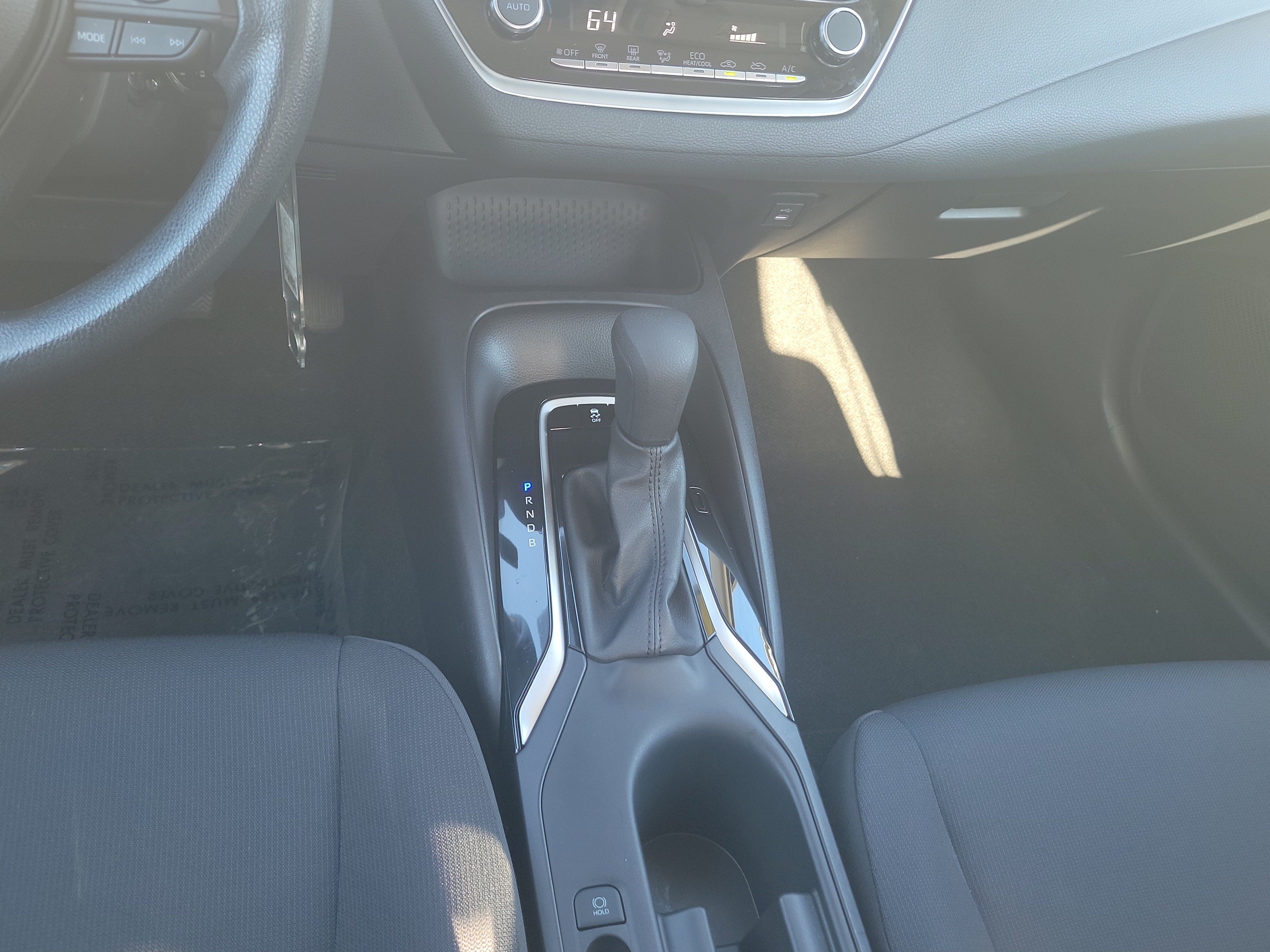Used 2024 Toyota Corolla LE FWD image 19