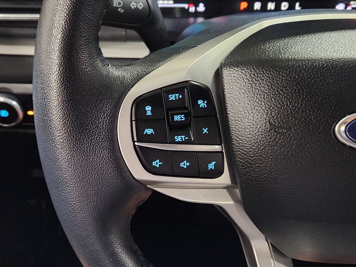 Used 2023 Ford Explorer XLT w/ Equipment Group 202A RWD image 48