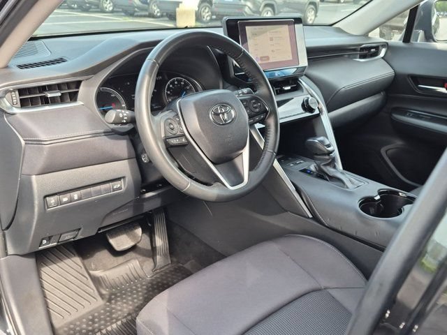 Certified 2024 Toyota Venza LE AWD/4WD image 4