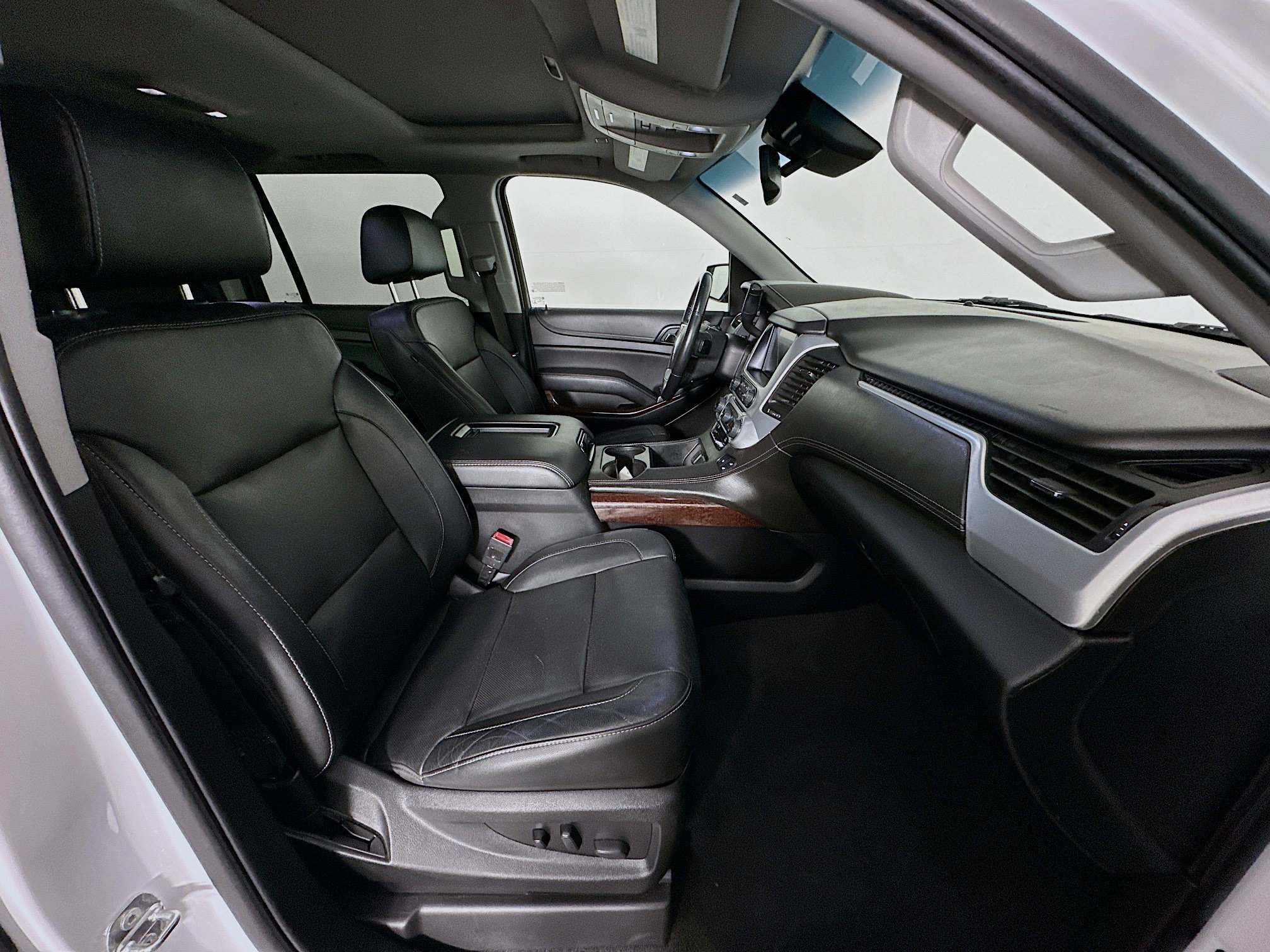 Used 2020 GMC Yukon XL SLT image 34