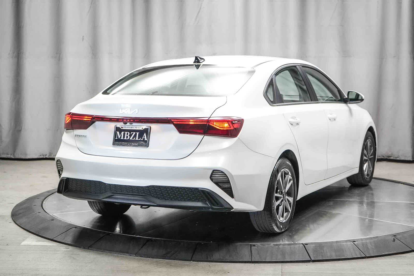 Used 2023 Kia Forte LXS image 6