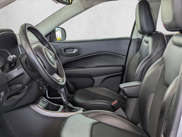 Used 2018 Jeep Compass Latitude w/ Popular Equipment Group FWD image 17