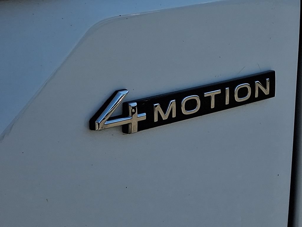 Used 2025 Volkswagen Atlas SE AWD/4WD image 35