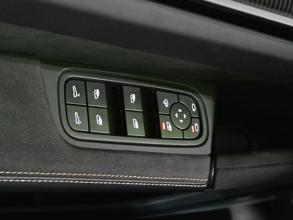 Certified 2023 Porsche Cayenne Turbo GT AWD/4WD image 21