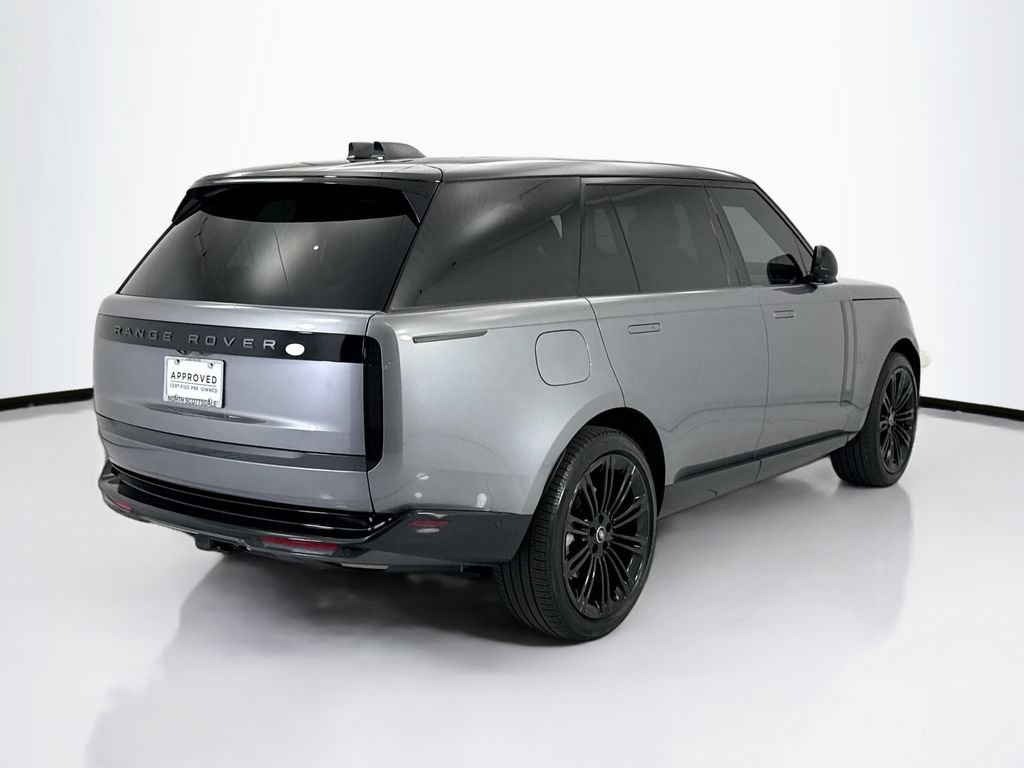 Certified 2025 Land Rover Range Rover Long Wheelbase SE AWD/4WD image 5