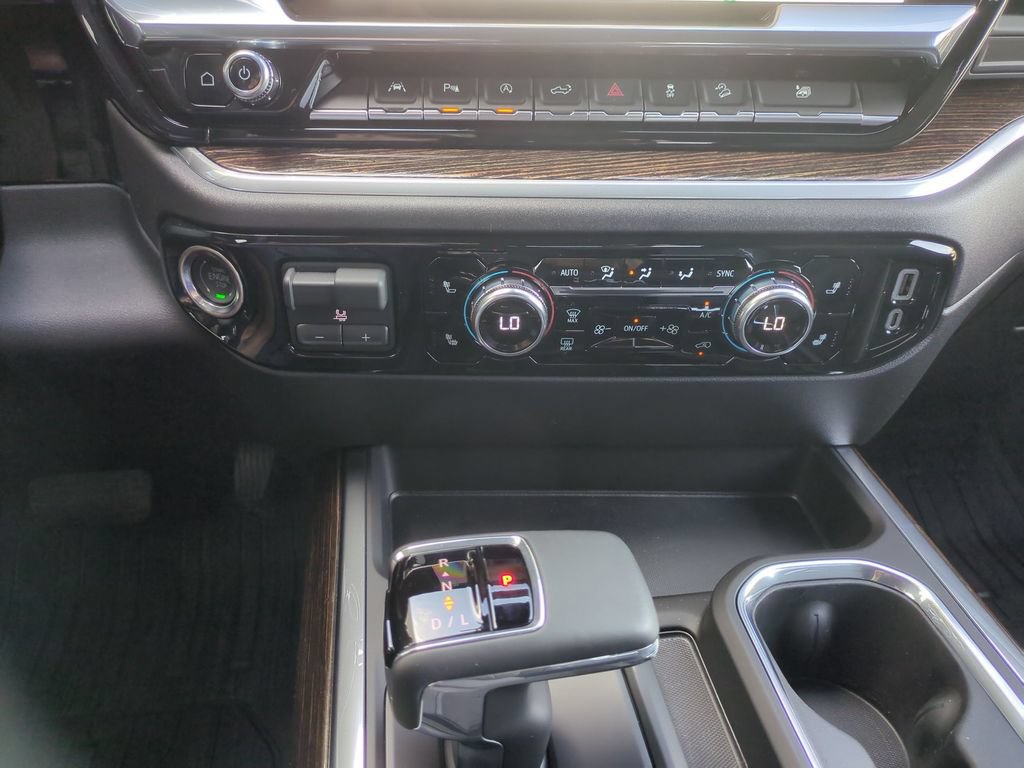 New 2026 GMC Sierra 1500 Elevation w/ Elevation Premium Package AWD/4WD image 14