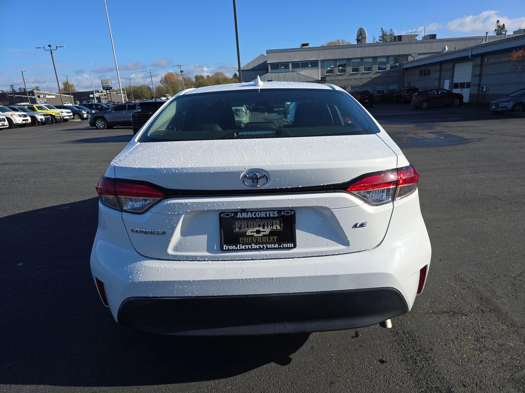Used 2024 Toyota Corolla LE FWD image 5