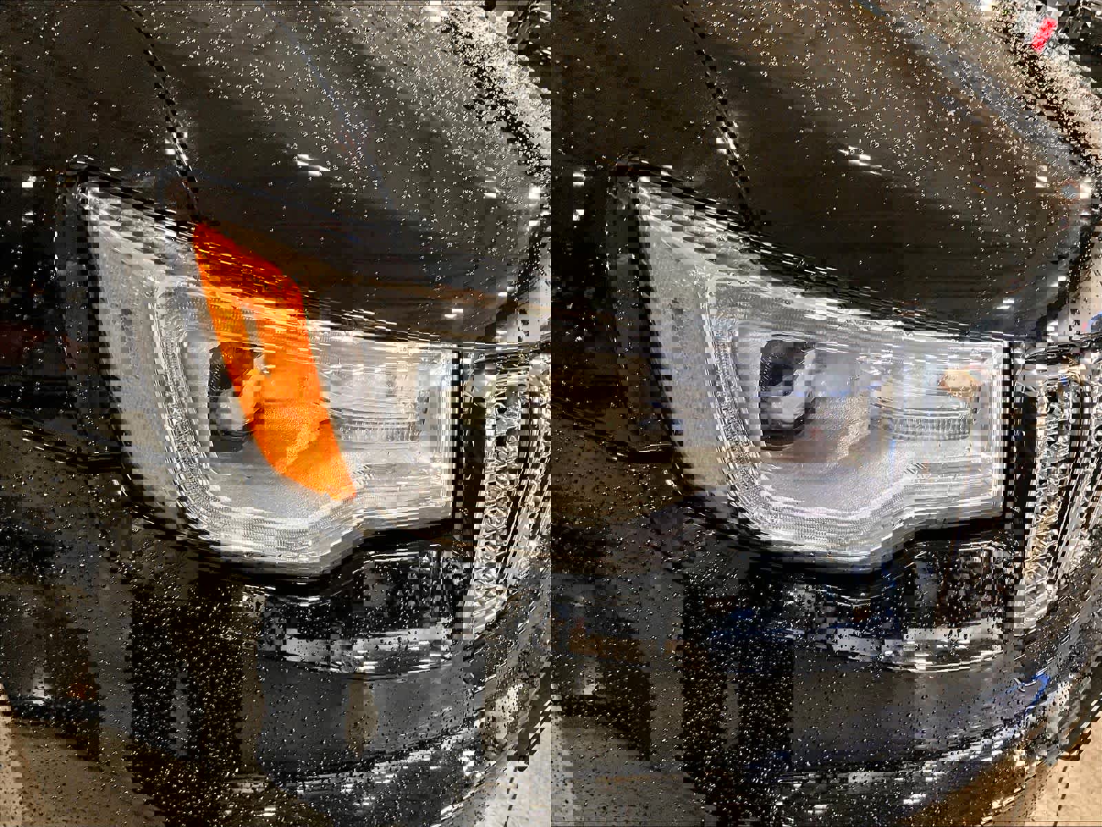 Used 2017 Jeep Grand Cherokee Overland image 34