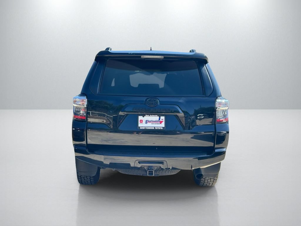 Used 2023 Toyota 4Runner SR5 Premium w/ Moonroof Package RWD image 6