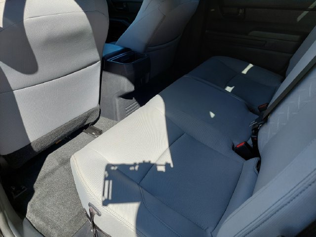 Used 2024 Toyota Tacoma SR5 AWD/4WD image 35