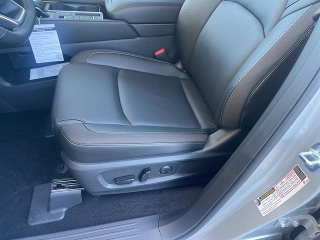 New 2025 Nissan Pathfinder SL image 7