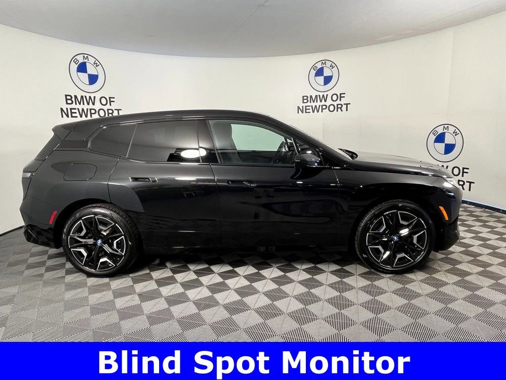 Used 2025 BMW iX xDrive50 w/ Sport Package AWD/4WD image 8