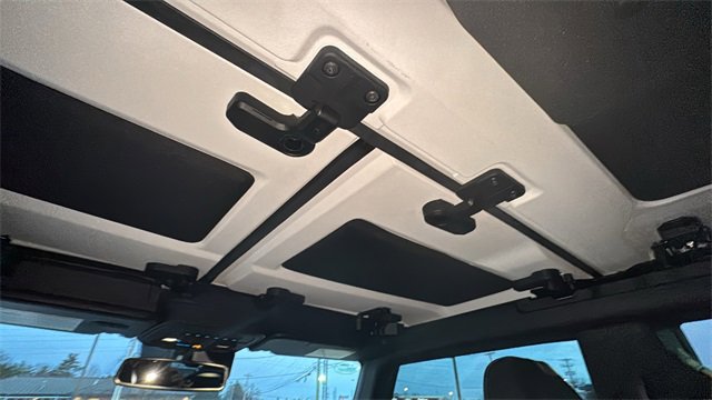 Used 2024 Ford Bronco Wildtrak image 11