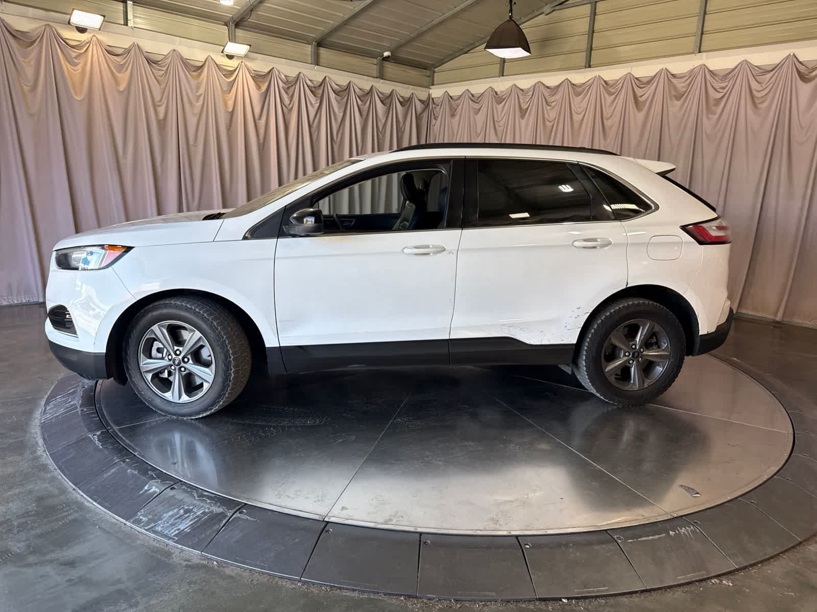 Used 2022 Ford Edge SEL w/ Sport Appearance Package AWD/4WD image 8