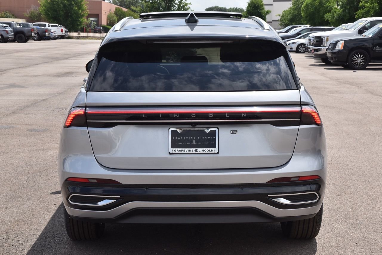 New 2026 Lincoln Nautilus Reserve AWD/4WD image 8