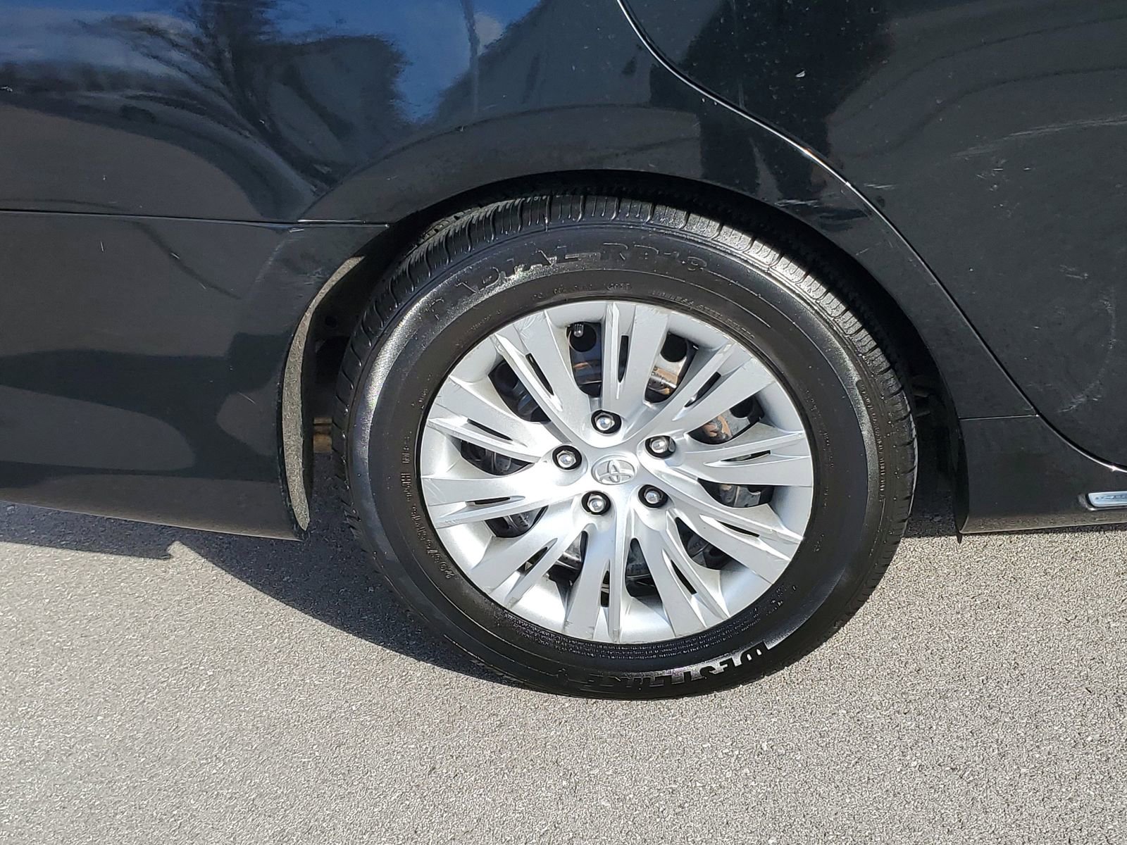 Used 2012 Toyota Camry LE image 5