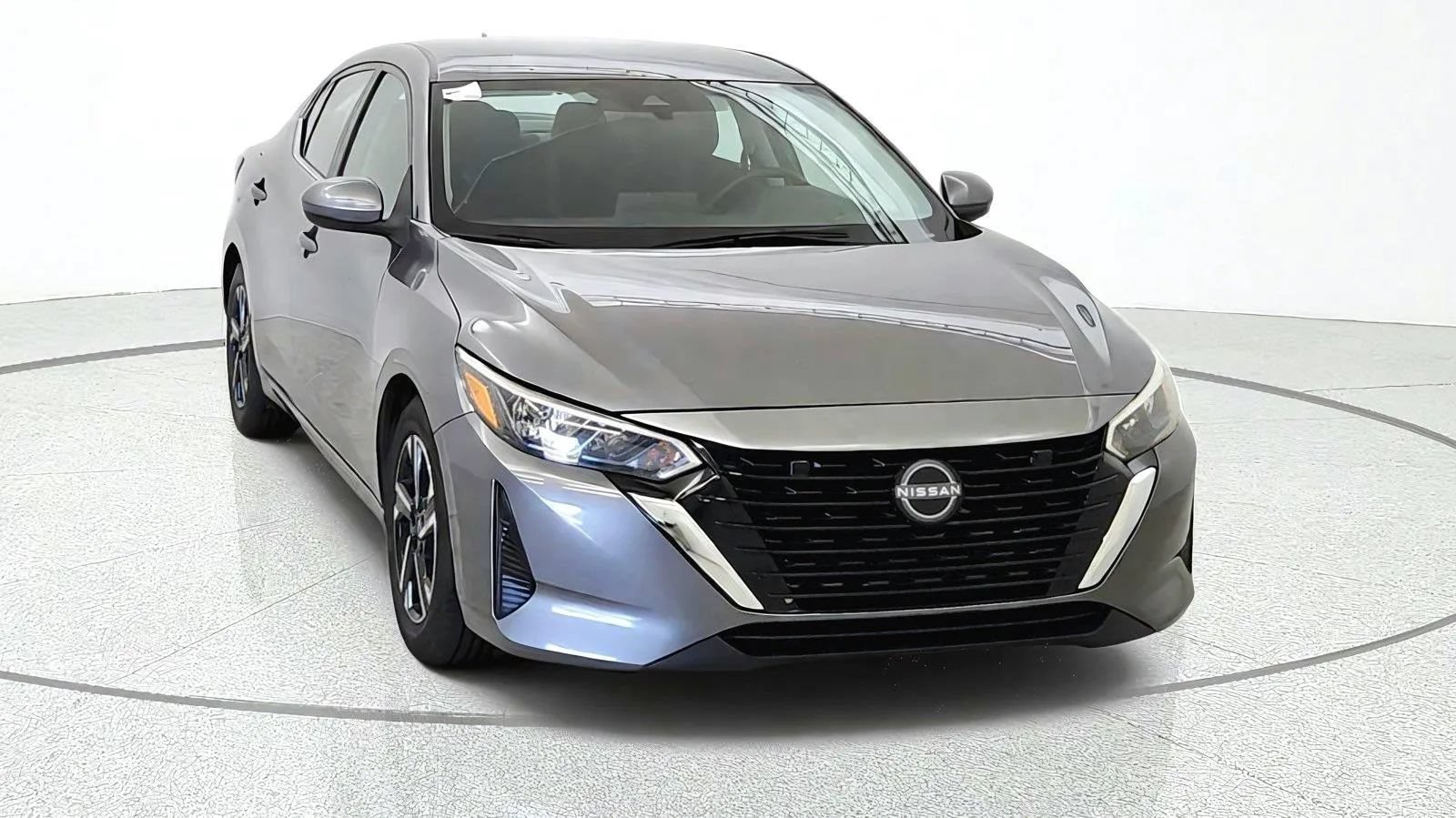 Used 2024 Nissan Sentra SV FWD image 2