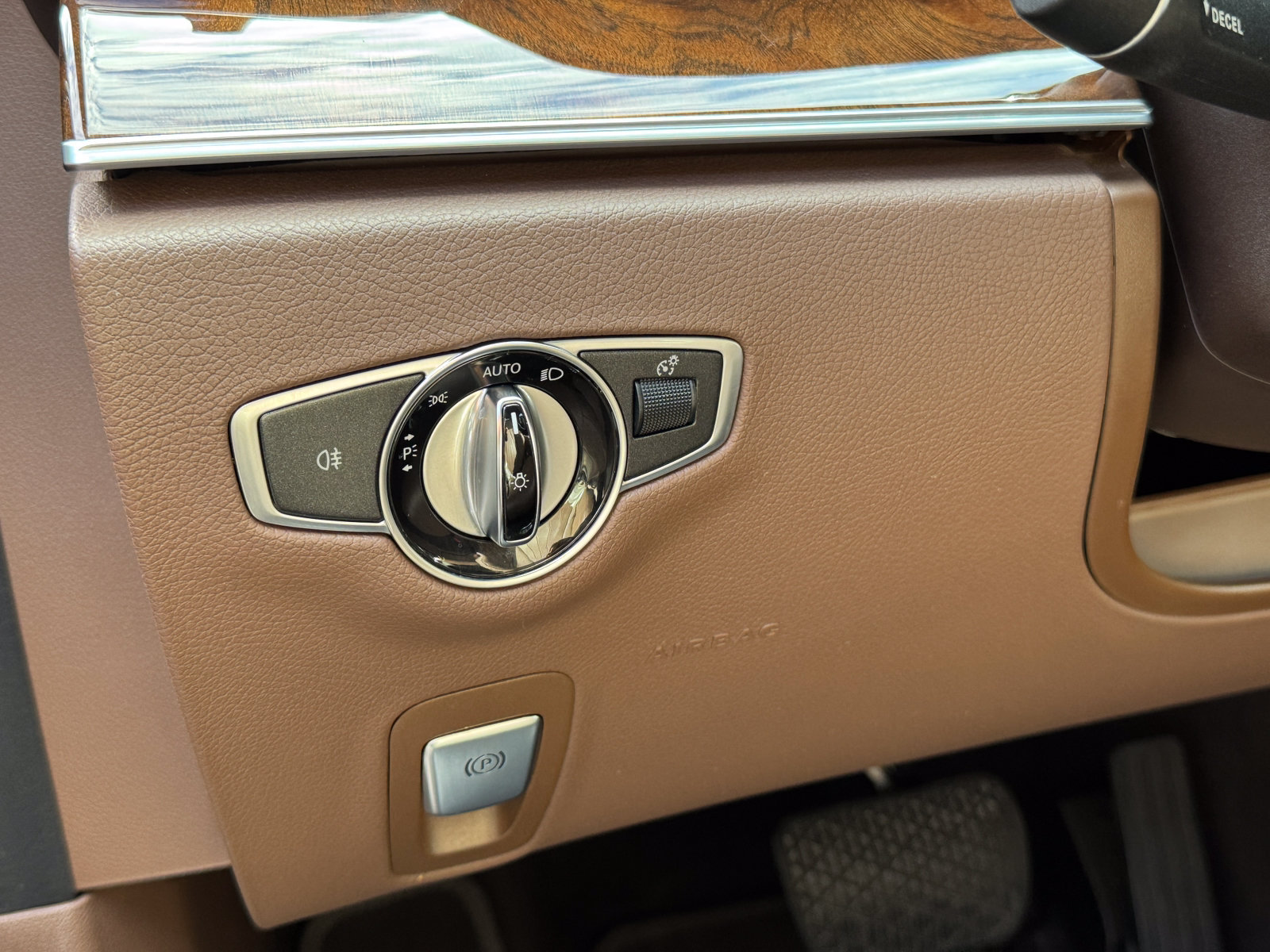 Used 2017 Mercedes-Benz E 300 image 19