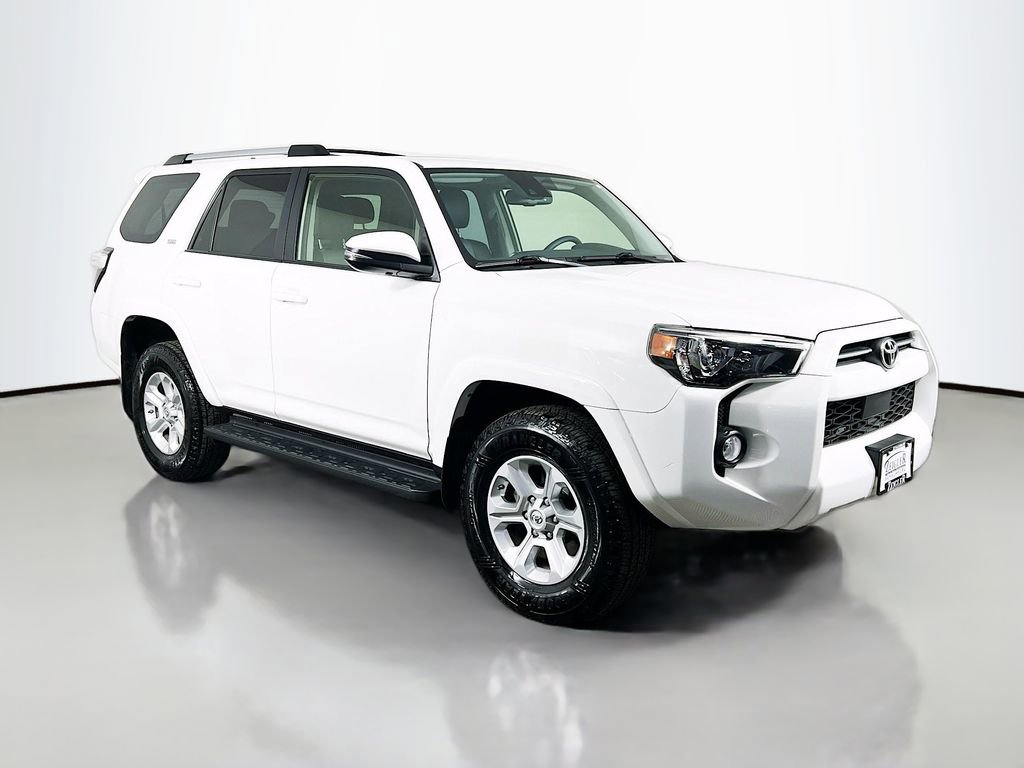 Used 2020 Toyota 4Runner SR5 Premium w/ Moonroof Package AWD/4WD image 3