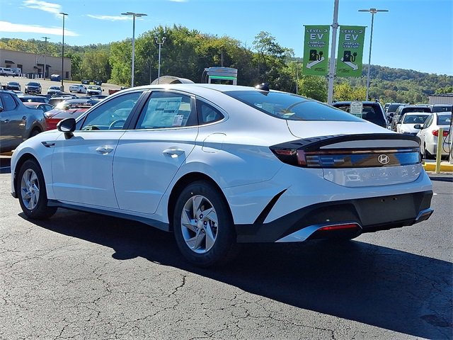 New 2026 Hyundai Sonata SE image 3