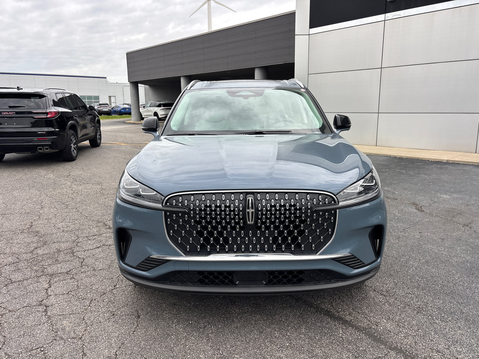 New 2026 Lincoln Aviator Reserve AWD/4WD image 2
