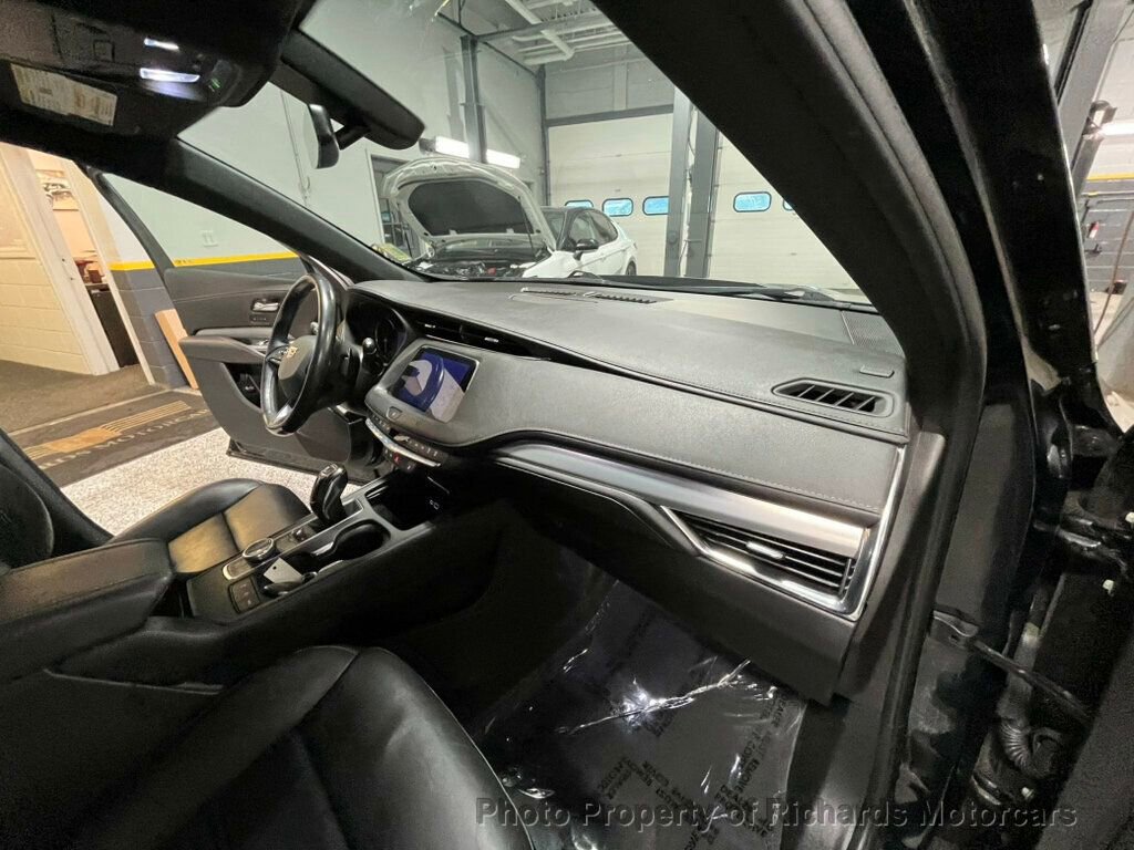 Used 2019 Cadillac XT4 Premium Luxury AWD/4WD image 17