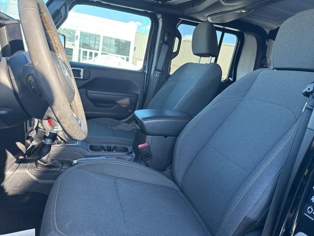 Used 2024 Jeep Gladiator Sport image 12