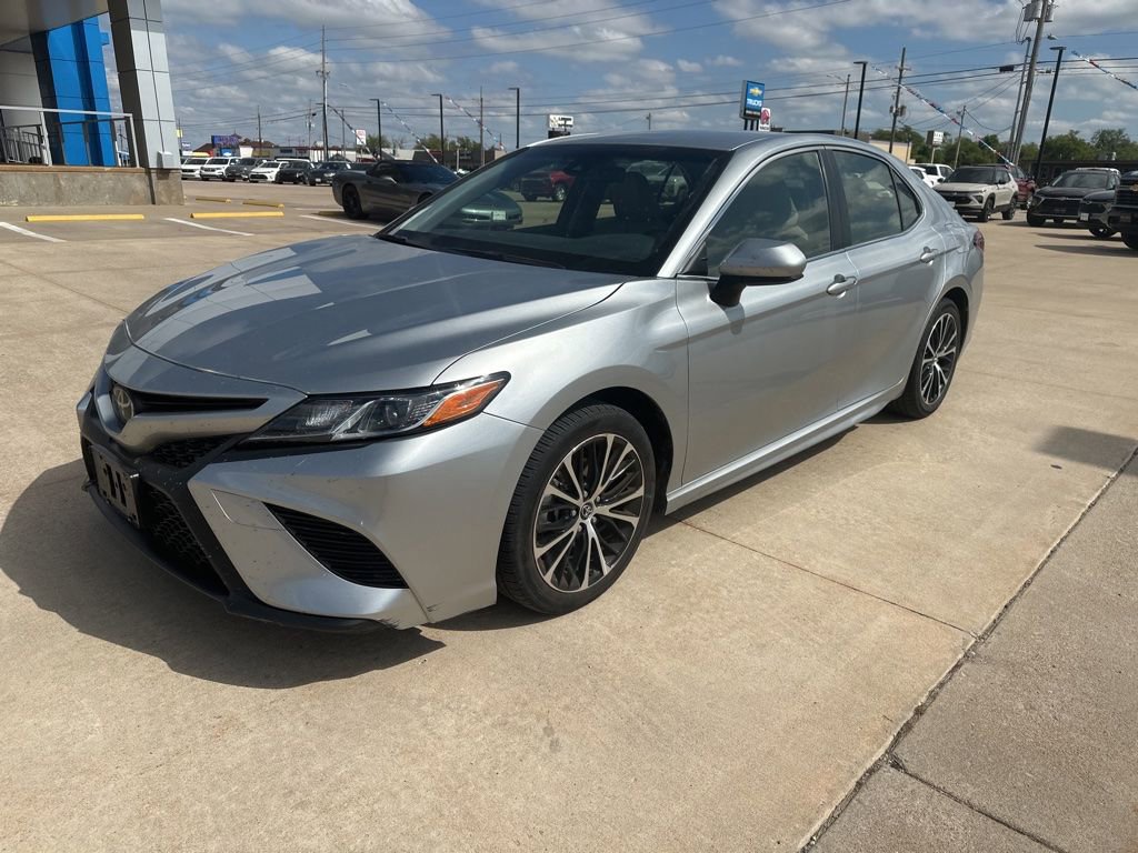 Used 2018 Toyota Camry SE FWD image 24