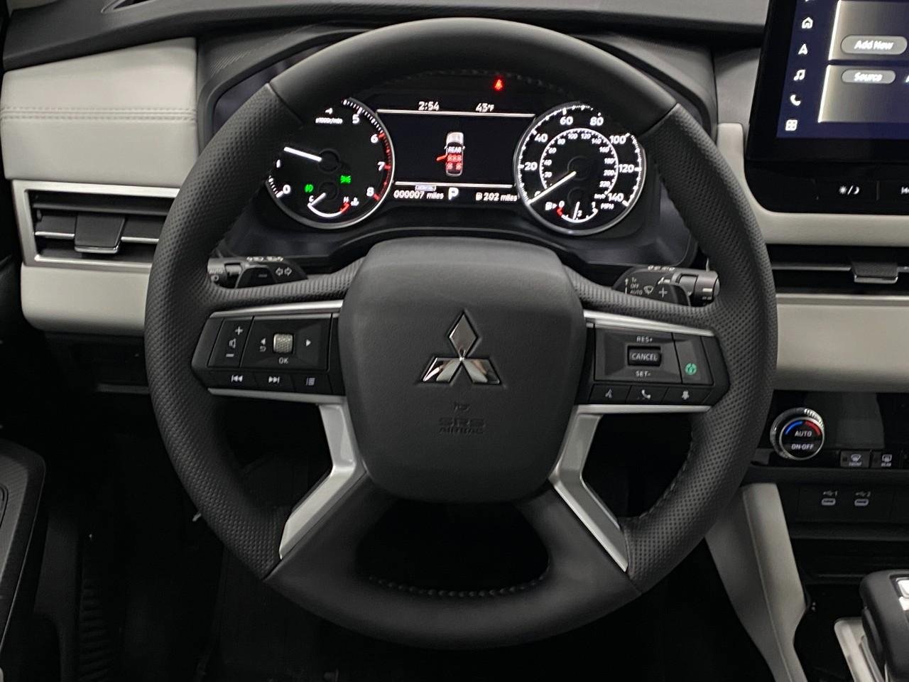 New 2026 Mitsubishi Outlander SE AWD/4WD image 15