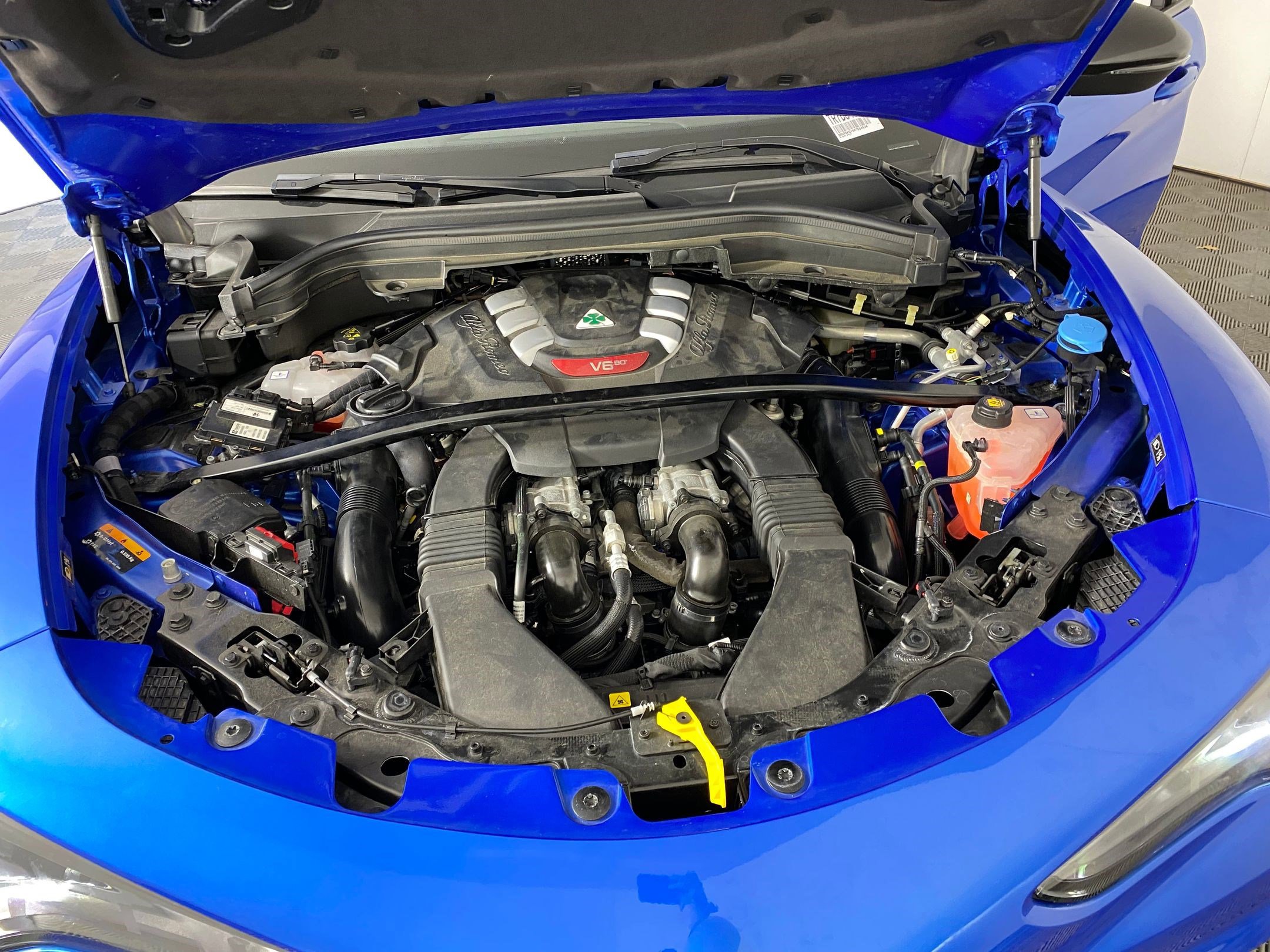 Used 2024 Alfa Romeo Stelvio Quadrifoglio w/ Active Assist Plus Package image 32