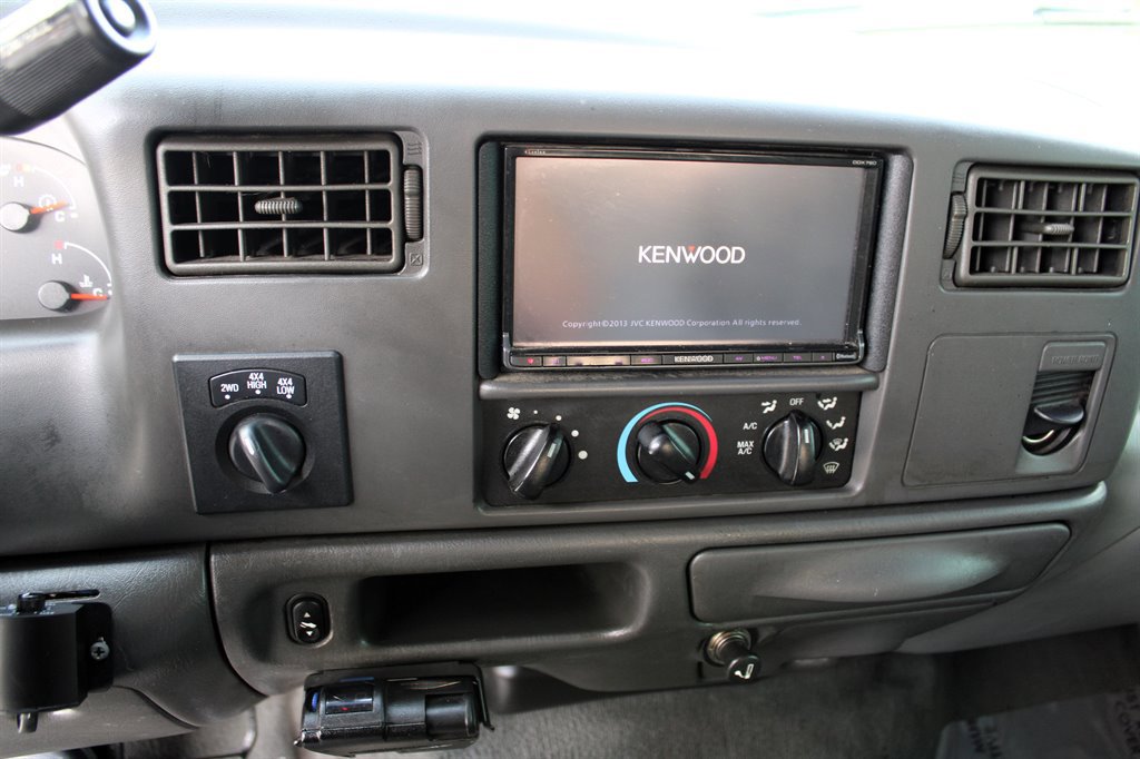 Used 2003 Ford F250 Lariat image 27
