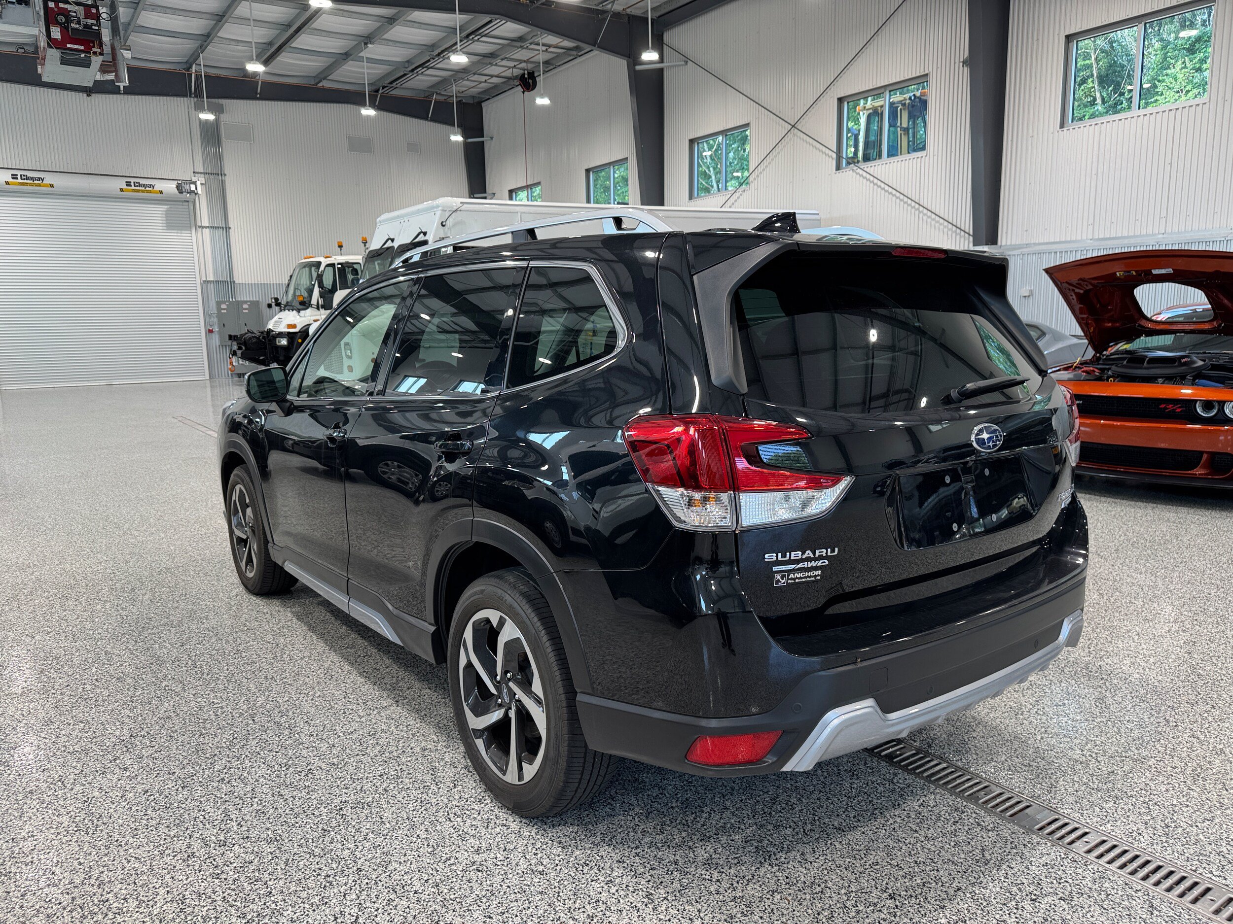 Used 2023 Subaru Forester Touring AWD/4WD image 9