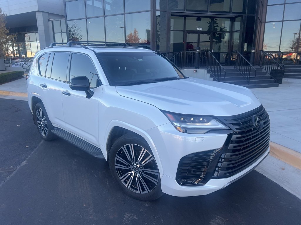 Used 2022 Lexus LX 600 4WD w/ Appearance Package image 2
