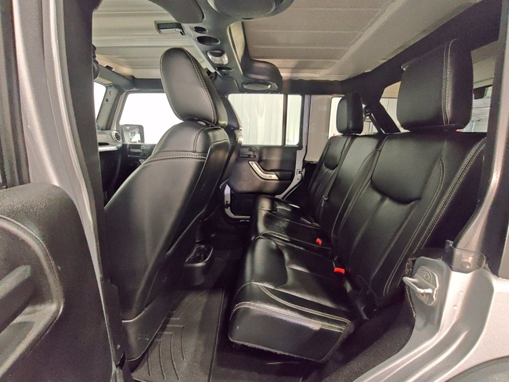 Used 2013 Jeep Wrangler Unlimited Rubicon w/ Dual Top Group AWD/4WD image 25