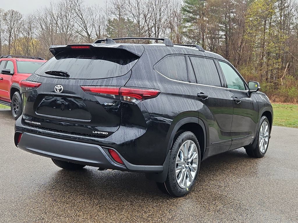 New 2026 Toyota Highlander Limited AWD/4WD image 2