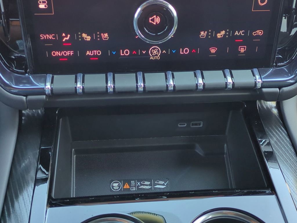 New 2026 GMC Yukon XL AT4 w/ AT4 Premium Plus Package image 18