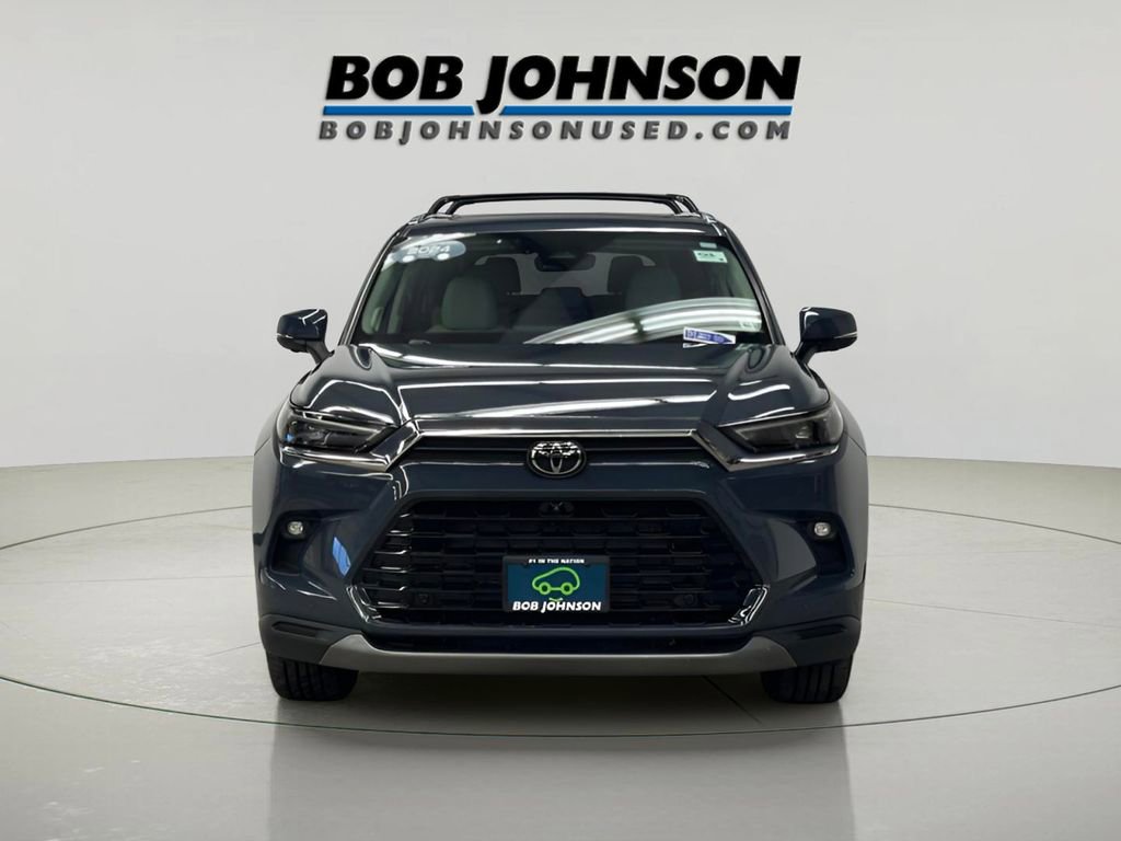 Used 2024 Toyota Grand Highlander XLE image 4