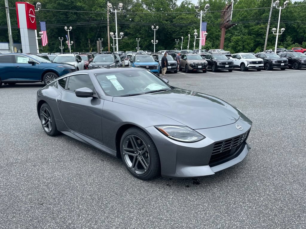 New 2026 Nissan Z Sport w/ Floor Mat Package RWD image 2