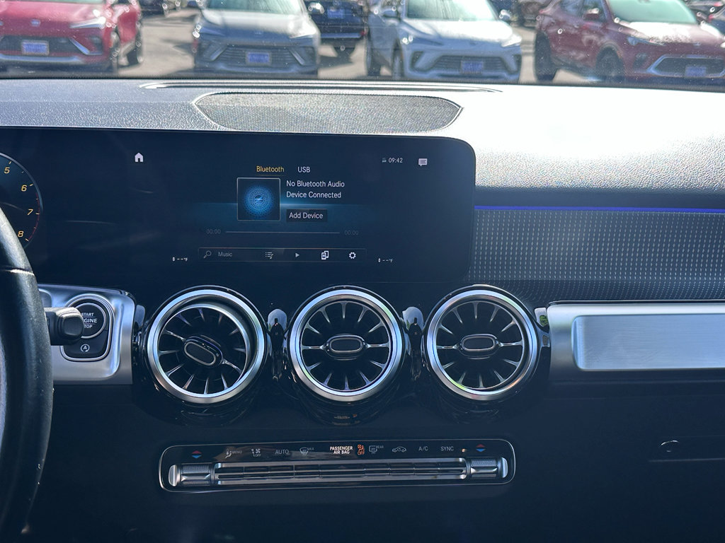 Used 2022 Mercedes-Benz GLB 250 image 14