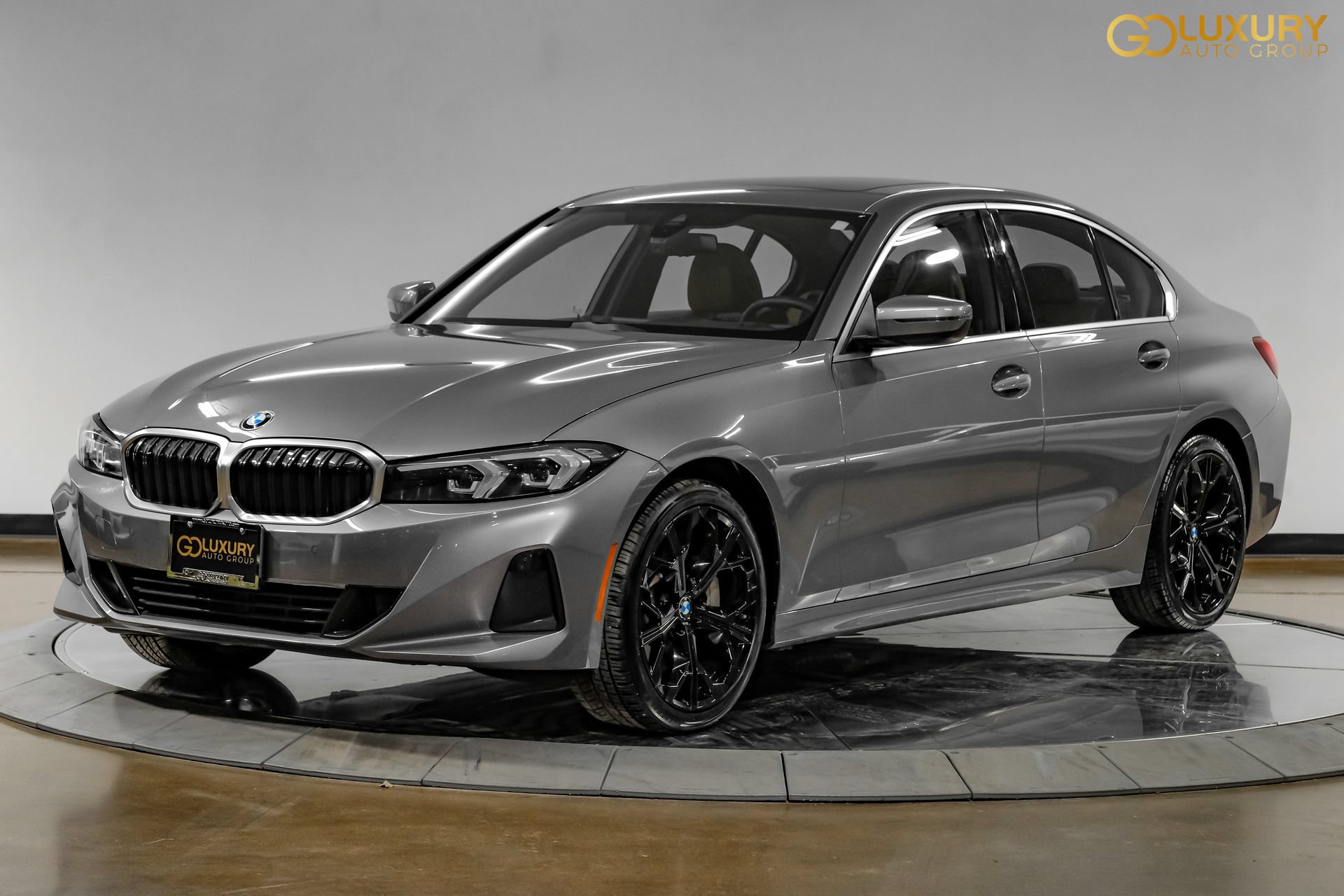 Used 2026 BMW 330i xDrive Sedan w/ Premium Package AWD/4WD image 8