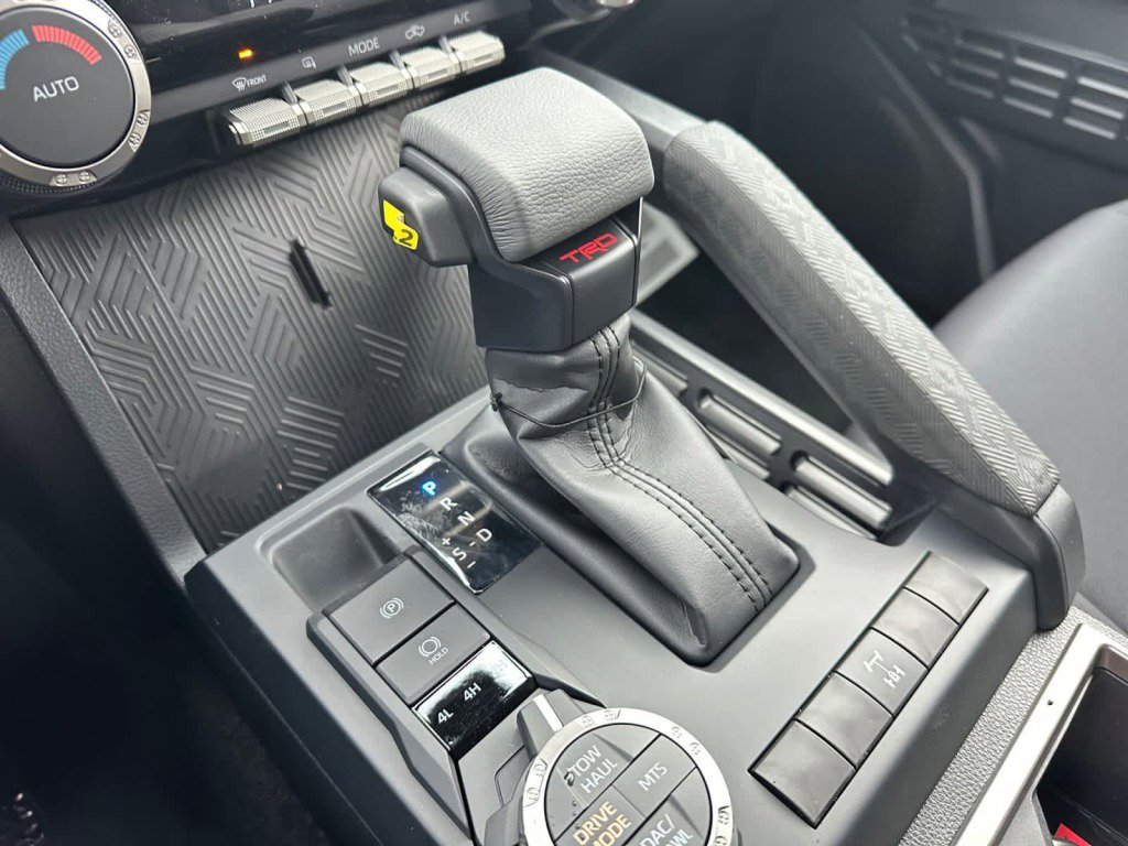 New 2025 Toyota Tacoma TRD Off-Road image 6