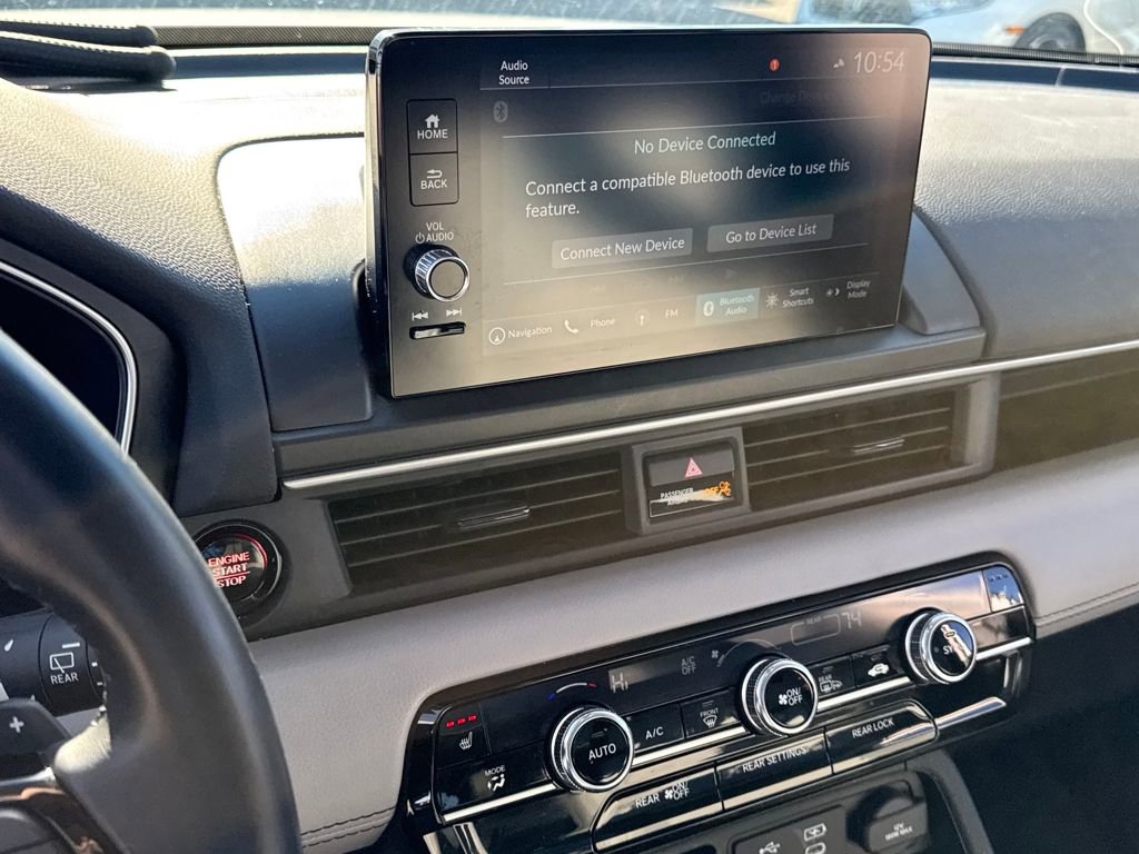 Used 2024 Honda Pilot Touring image 25