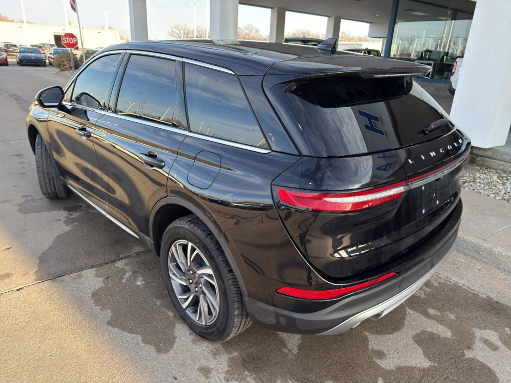 Used 2025 Lincoln Corsair AWD image 7