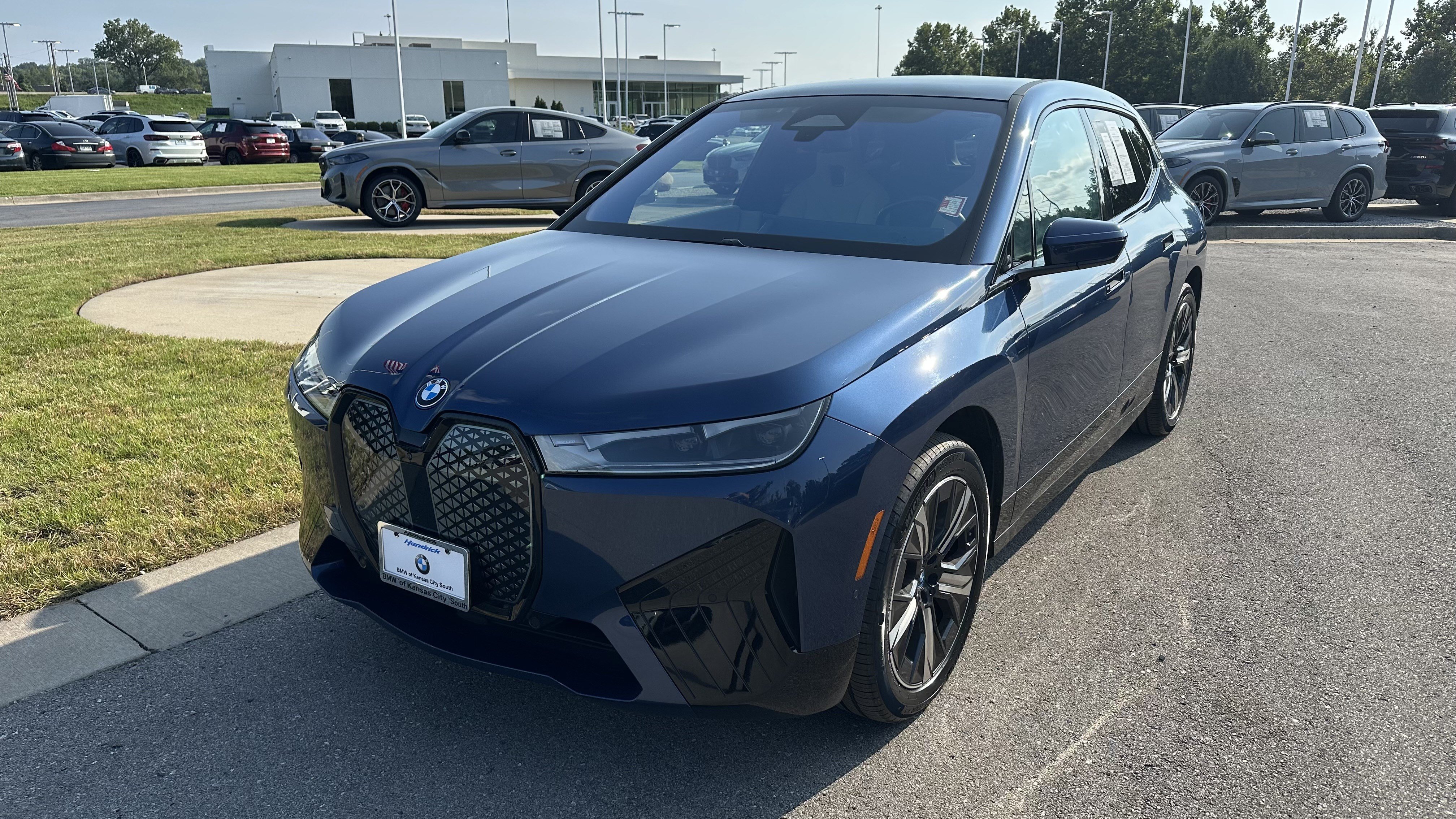 Certified 2024 BMW iX xDrive50 w/ Sport Package AWD/4WD image 5