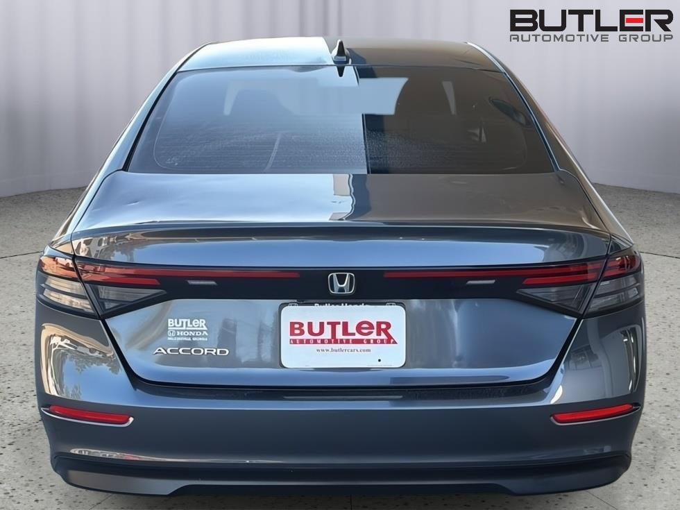 Used 2023 Honda Accord EX image 5